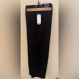 Investments Slim Factor Black Pants NWT Size 2X. Short